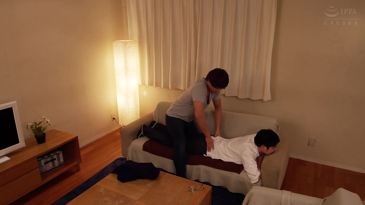 隣人のエステ師に性感開発され寝取られてしまったうちのJカップ美爆乳むっちり潮吹き妻