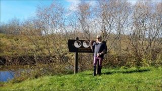 Tammy, CD, raucht und streichelt in der Öffentlichkeit mit Sperma mmmmmm