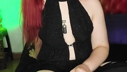 Si rambut merah menggoda dan mempermalukanmu karena fetish kakimu! Hitung Mundur JOI