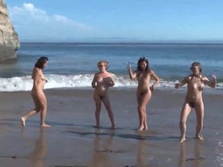 समुद्र तट लड़कियां