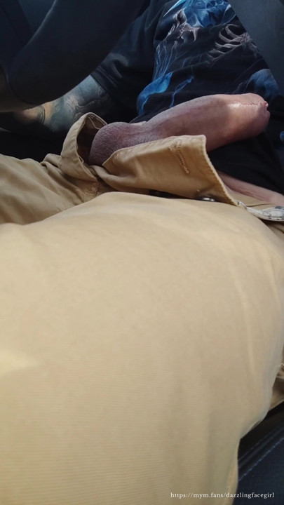 Hitchhiker sucks the driver and swallows his to thank him, Dazzlingfacegirl | Clip 1