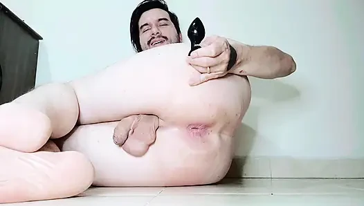 Tıkaç ve dildo deniyor
