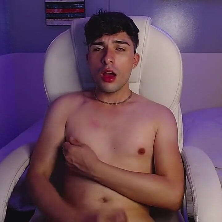 Watching Porn While Masturbating and Cumming