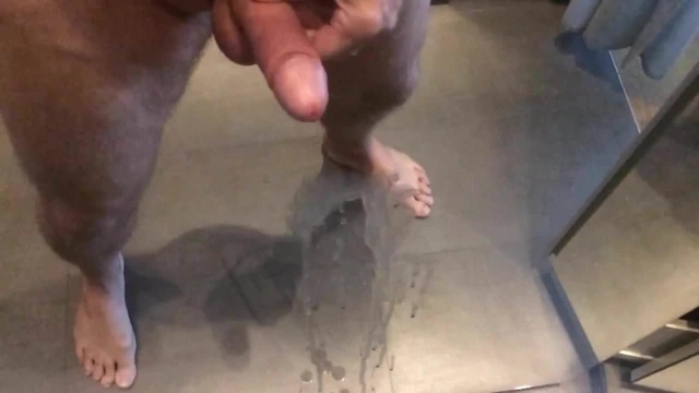 A big load of cum with a powerfull cumshot