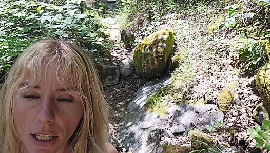 Wir Wurden Beim Ficken an Einem Wasserfall Mit Gesichtsbesamung Und Spermawalk Erwischt