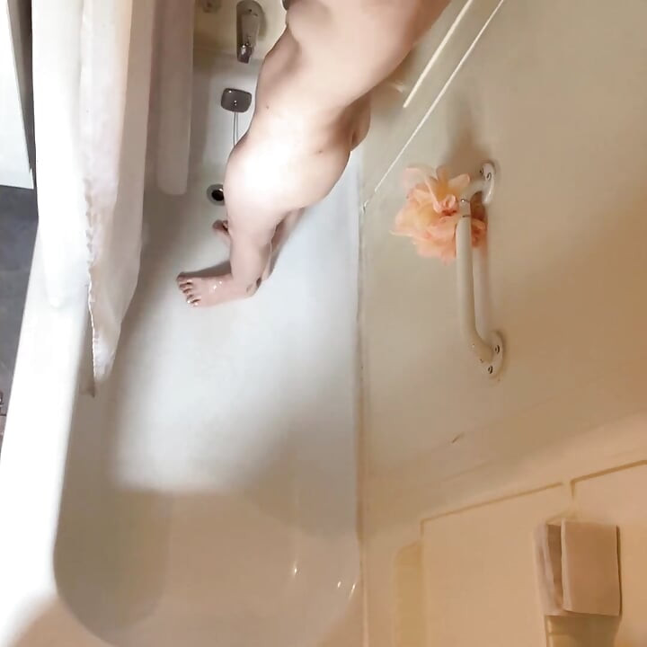 POV Hana στο ντους POV βίντεο
