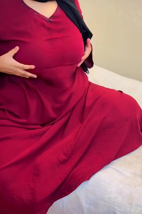 I'm 20y Old Arab Muslim BBW Hot Girl, Can U Fuck Me Please? My Parents Are Not in Home Today