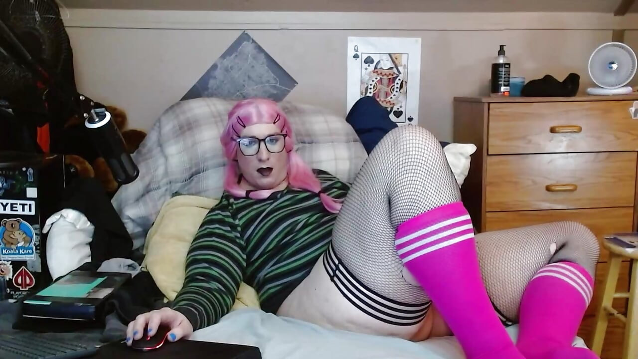 spunout sissy faggot strokes his clit into a tiny cock