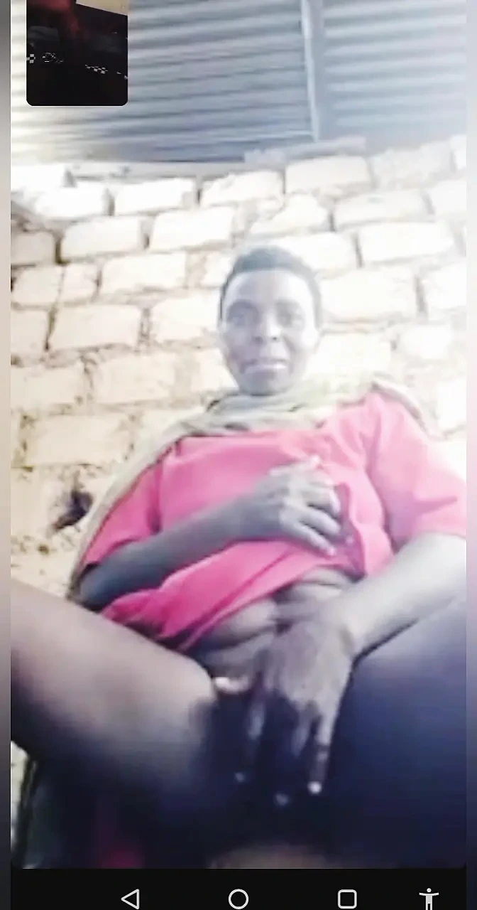 Hadzabe部落熟女和男友自慰，Hadzabe大战技术，非常有趣