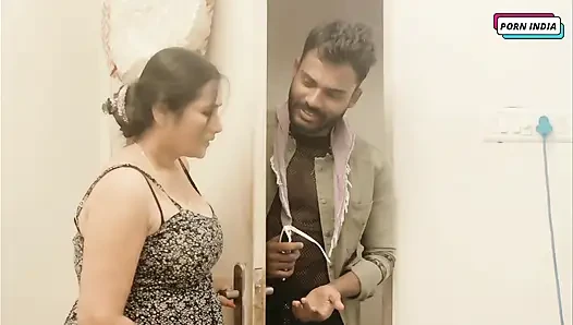 Seks romantis bhabhi desi panas dengan orang asing