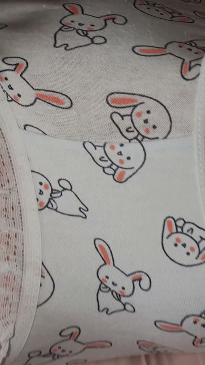옷을 벗고 핑거링하는 2시간의 논스톱 패션 탑 모델 | 클립 3