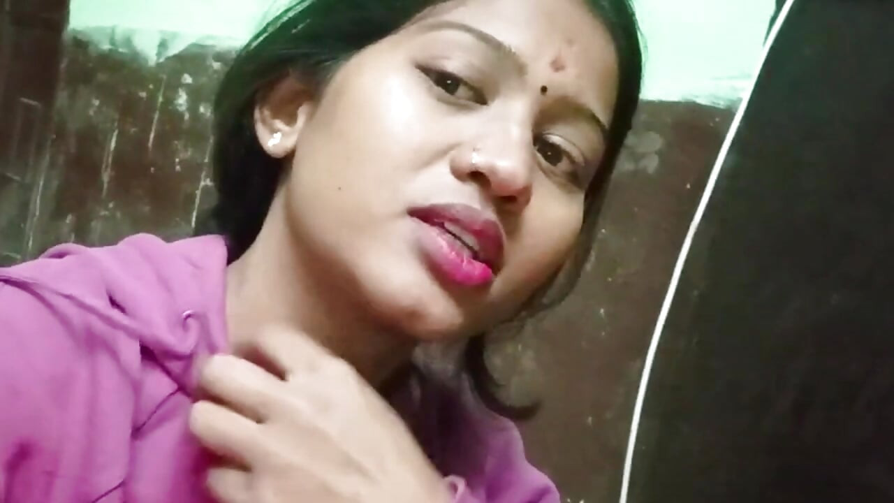 Bur me ungali karte chacha ne pakda aur chod diya