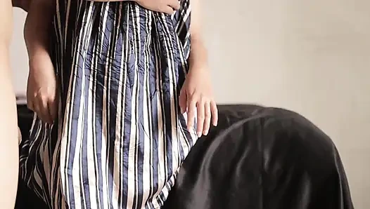 Schönes indisches mädchen, dickes arsch, satin-Ölmassage, um harten creampie drinnen