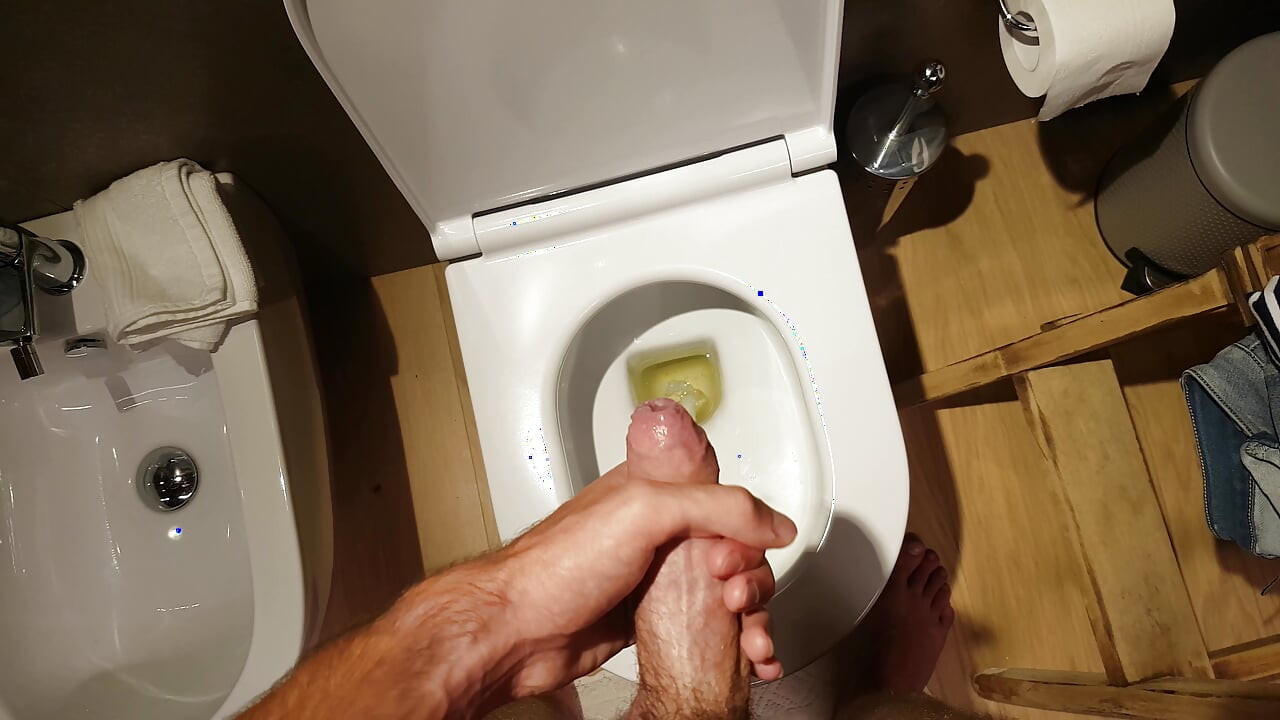 I'm a Virgin, Horny AF and Craving a Cocksucker to Blow Me. Would You Make Me Cum?
