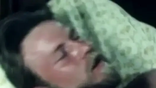 Наслаждаясь порно из ретро фильма