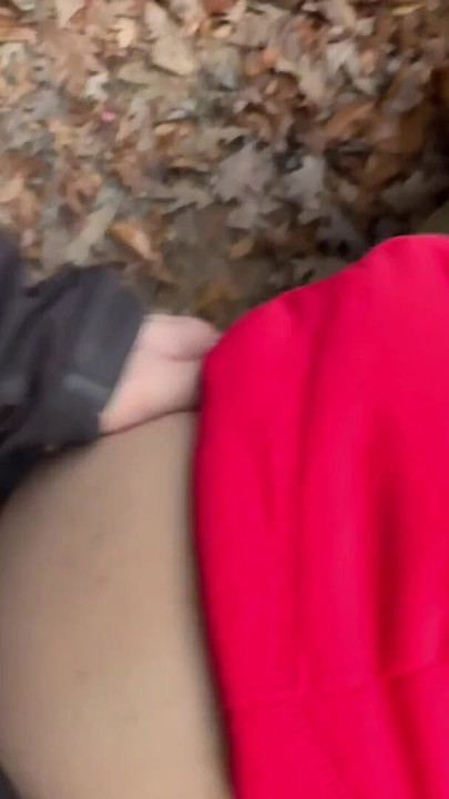 Tímido coño blanco golpeado en el desierto | Clip 1