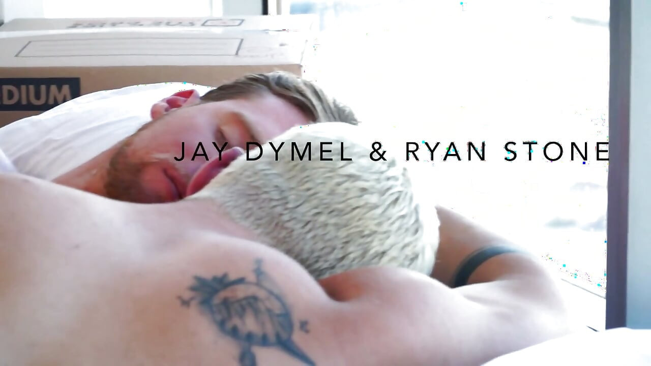 Ryan Stone pelado fodendo Jay Dymel 1