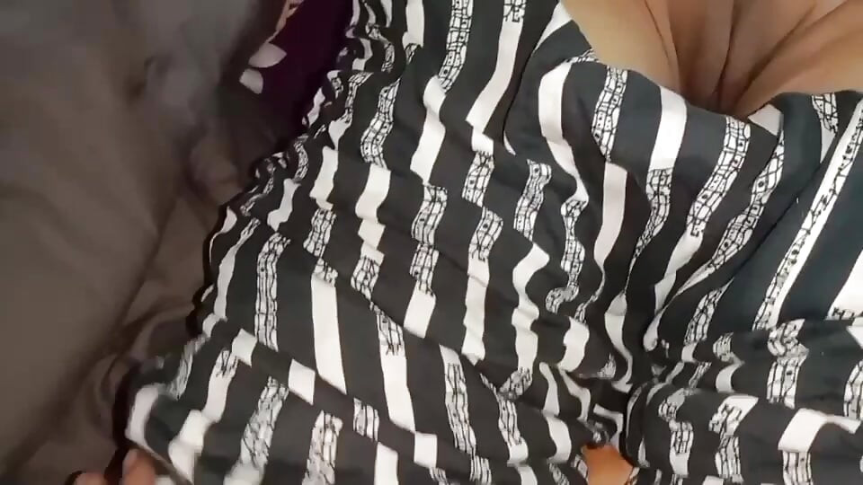 I went to indian bhabhi’s house during summer vacation and enjoyed a lot with my lovely indian bhabhi, Indian bhabhi sex video