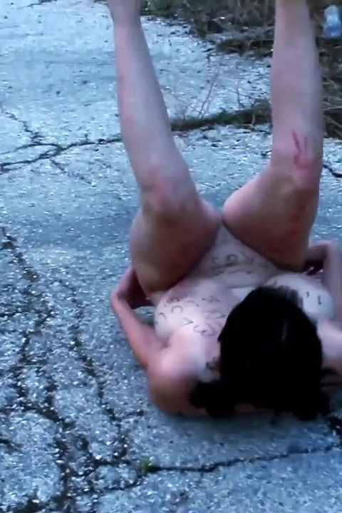 Slave Tih Outdoors to Entertain Strangers