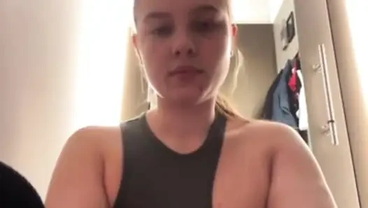 Extreme show in the changing room with jucielussie