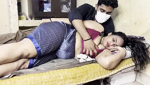 Üvey ablam bana kızgın bütün gece tek bir yatağı paylaştık tam Hintçe viral video