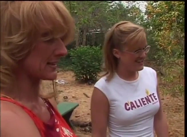 Old and young lesbian sex