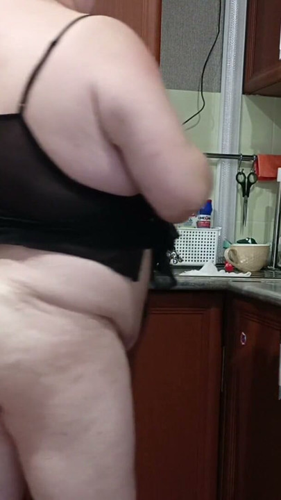 girlfriend masturbates with sex toys in the kitchen | Clip 1