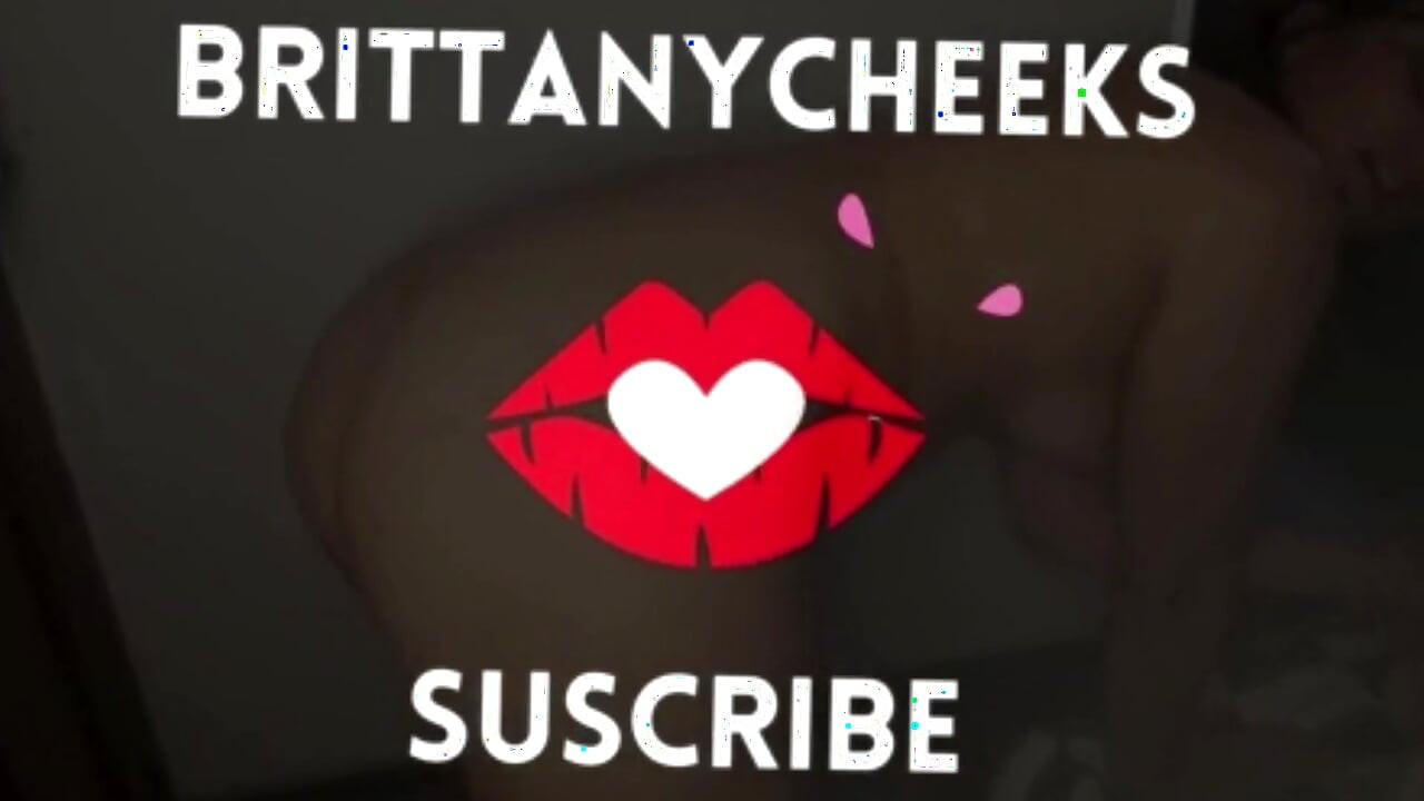 I discover my stepsister doing porn