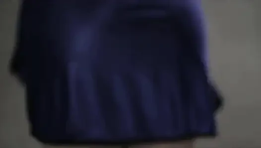 Wer würde nicht fast nervös werden, wenn man ein Mädchen, das so glatt ist wie dieses im neuesten indonesischen Porno?