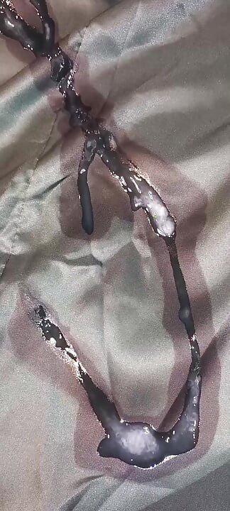 Ejaculating my sperma on the lining of a fake fur ladycoat