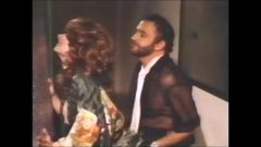 Exposición indecente (1981) apertura con Veronica Hart