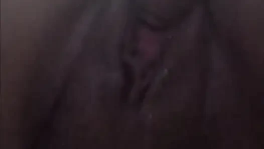 MILF basah terangsang