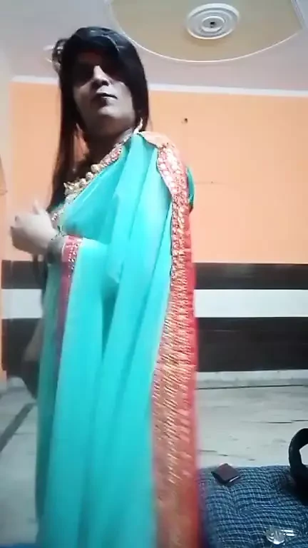 Beautiful Indian crossdresser shreya