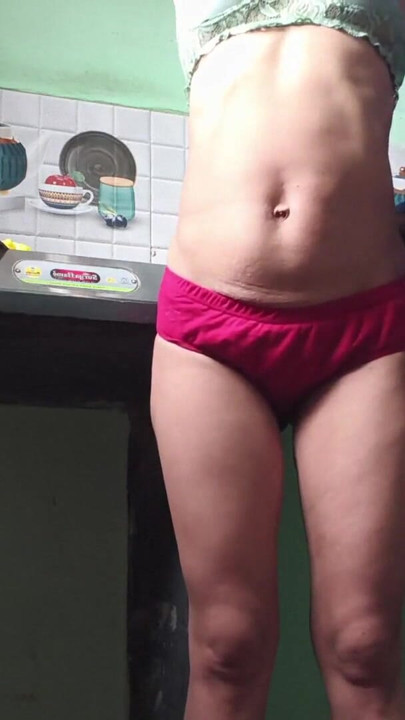 Desi Village Mummy was fucked so hard in the kitchen by making her a mare that she started screaming, hot Hindi audio HD sex | Clip 1
