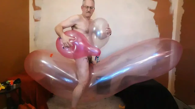 134) Slow Motion Pops from Vid 133 - Balloon Pop Fetish - Looner Daddy