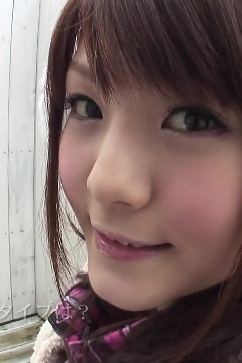 Adorable Japanese hottie enjoys playing with her hairy snatch