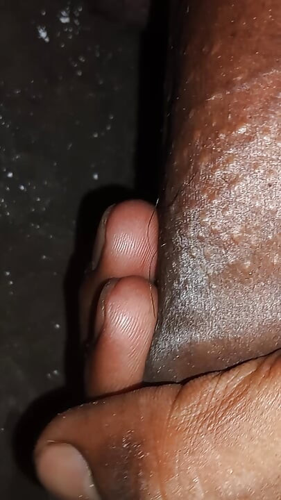 The desi boy started shaking at the sight of Desi Bhabhi's