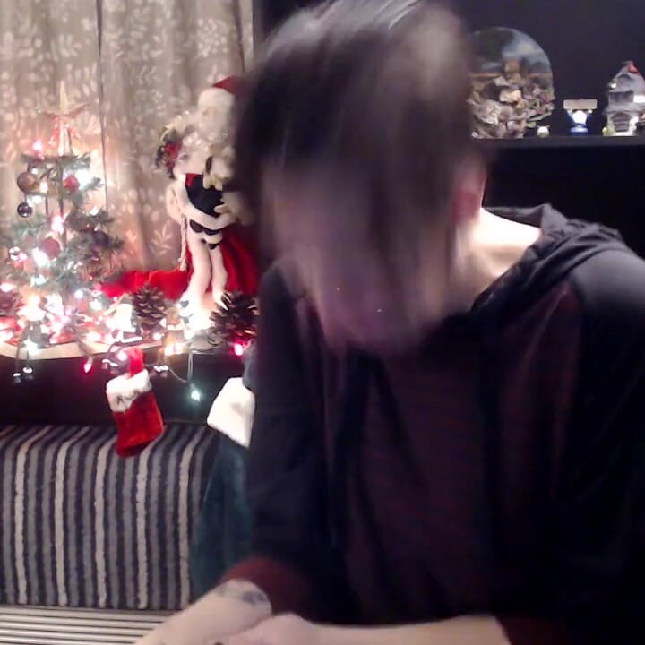 Q-Tip menyelinap pinggir dikongkek