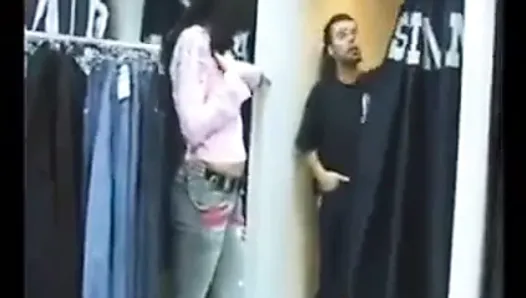 Amateur Fuck in the Change Room