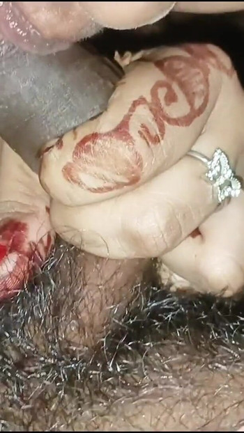 Moment emoționant de la "Indian bhabhi suge pula mea, indian desi bhabhi suge pula mea cu jurnal de lapte"