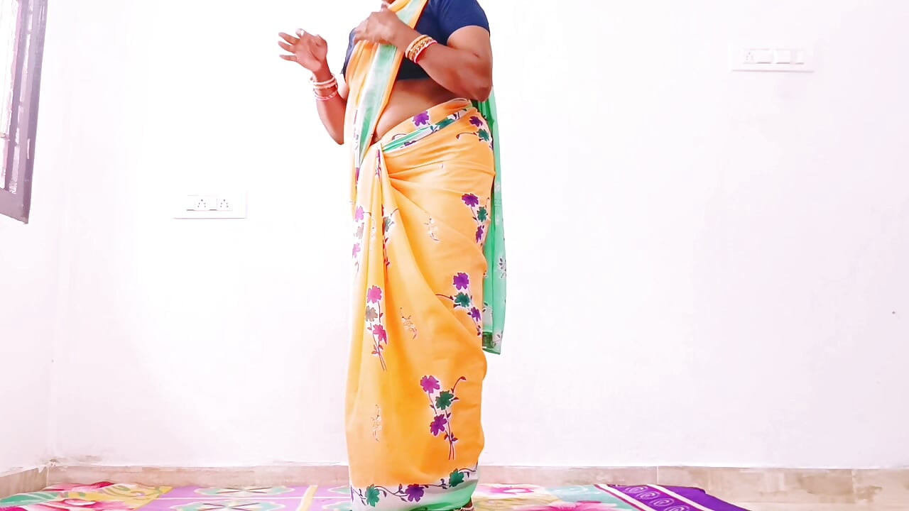 Indiana Saree - linda tia hardcore e de quatro fodendo o marido da filha com pau grande Telugu fala.