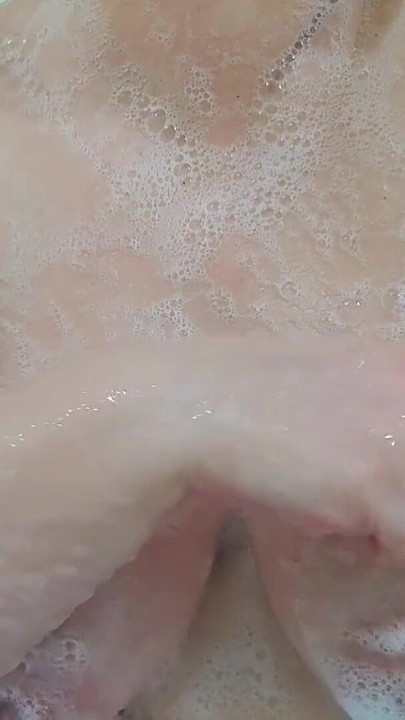 My sister-in-law cleans her private part in the bathroom | Clip 1