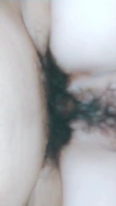 My sister-in-law's wedding dress is swollen and swollen | Clip 1