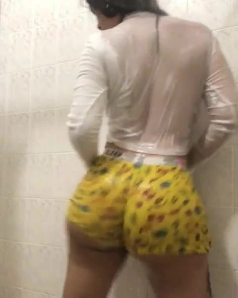 shower twerk