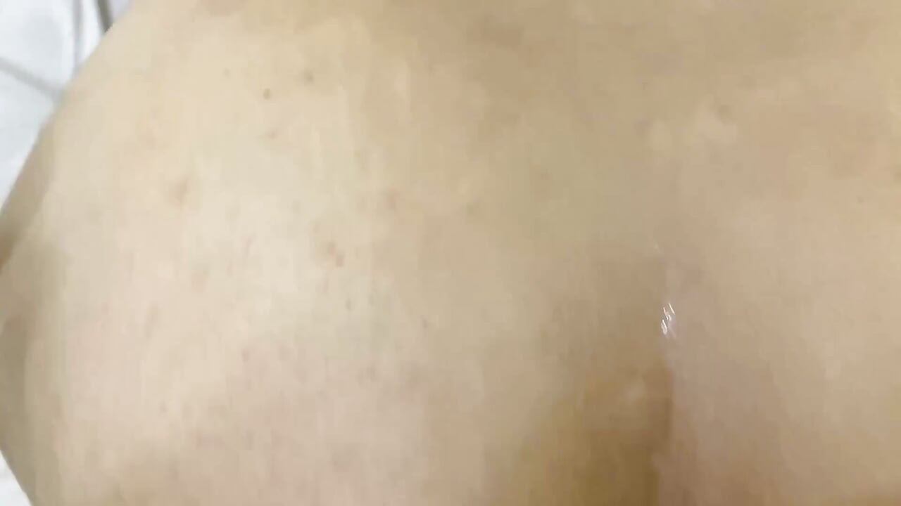 Aku akhirnya ngentot pantat sempit ibu tiriku untuk pertama kali