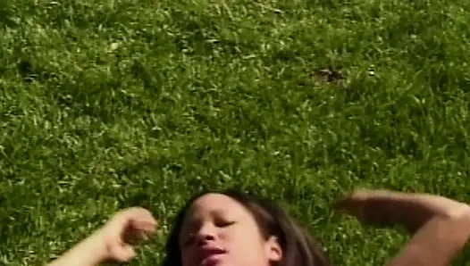 Heiße College-Geständnisse im Freien