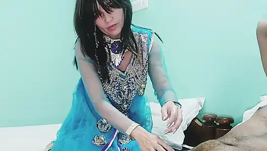 Milf panas menunjukkan keterampilan yang sempurna dengan kesempurnaan dengan bbc