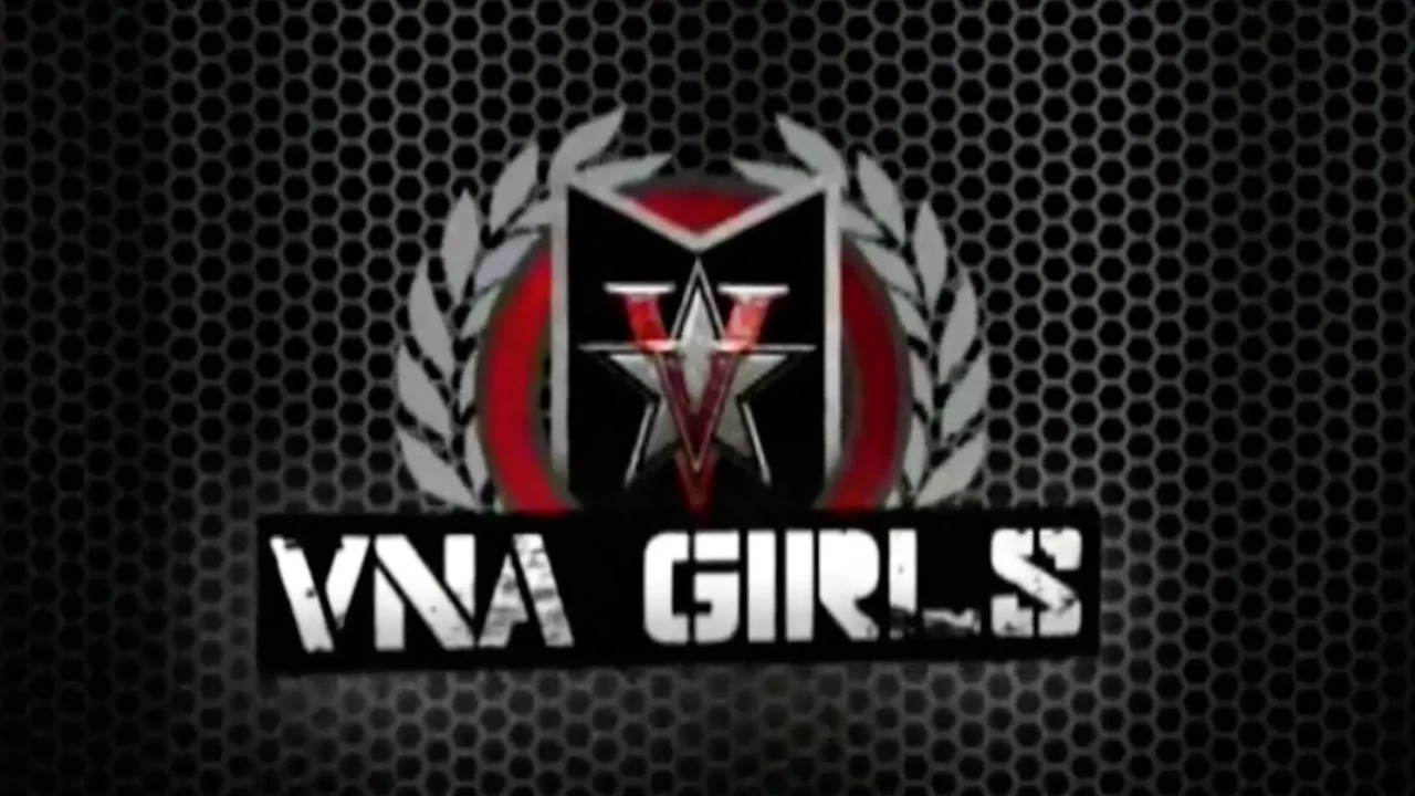 Huge Boobed Lesbians Deauxma & Dolly Fox StrapOn Fuck!