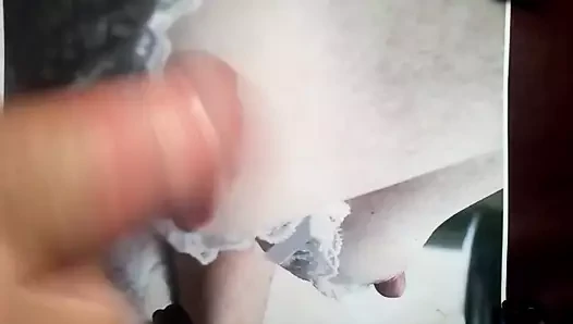 cg 1'e saygı duruşu
