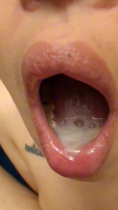 Wants my milk in her juicy mouth | Clip 1